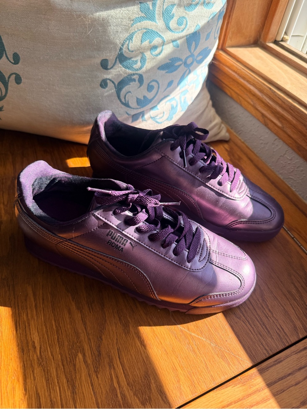 Puma Women's Purple Sneakers